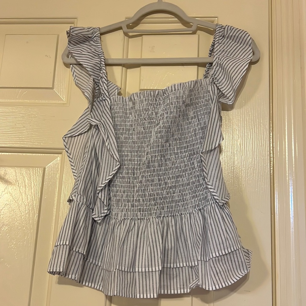 Striped tank size L